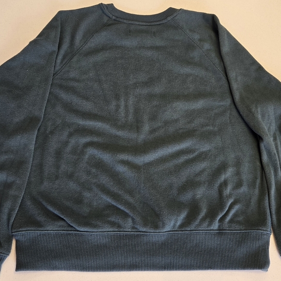 Victoria's Secret Women's Sweatshirt - Picture 4 of 4